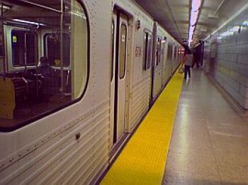 Станция метрополитена в Торонто, метро, Канада