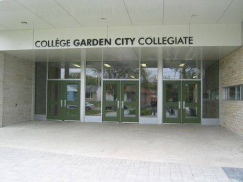 Виннипег школа Garden City Collegiate